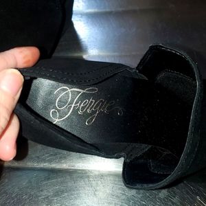 Shoes for anyone with a size 8.5 foot in w.